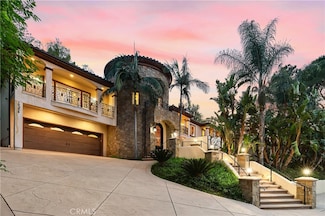 19554 Wells Dr, Tarzana, CA 91356