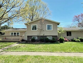 1228 Garth Dr, Kent, OH 44240