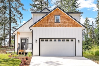 40083 Lake Terrace Ct, Loon Lake, WA 99148