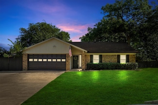 1916 Buckeye Dr, Flower Mound, TX 75028