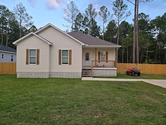 1711 E Lakeshore Dr, Carriere, MS 39426
