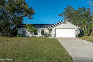 580 Tradewinds Dr, Deltona, FL 32738