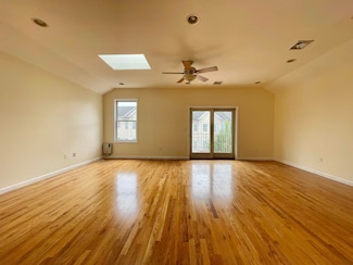264 Custer Ave Unit 2, Jersey City, NJ 07305