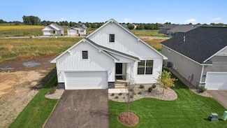 2133 Westpointe Dr, Hastings, MN 55033