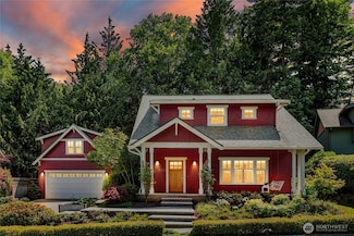 9385 NE Northtown Loop, Bainbridge Island, WA 98110