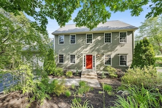 150 Morgan Rd, Whitinsville, MA 01588