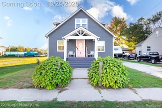 26721 W Huron River Dr, Flat Rock, MI 48134