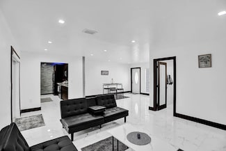 6900 Park St, Hollywood, FL 33024
