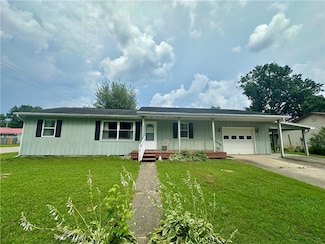 1313 Lynwood Place, Marshall, IL 62441