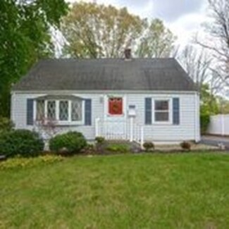 37 Royal Rd, Worcester, MA 01603
