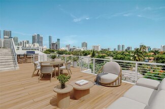 529 SW 11th St Unit PH302, Miami, FL 33129