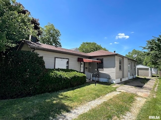 1431 Adlai Stevenson Dr, Springfield, IL 62703
