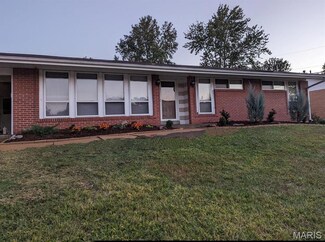 2830 Flintwood Dr, Saint Louis, MO 63129