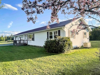 2565 Island Pond Rd, Newark, VT 05837