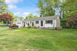 22 Bettswood Rd, East Longmeadow, MA 01028