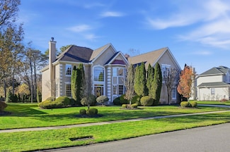 25 Pebble Beach Dr, Egg Harbor Township, NJ 08234