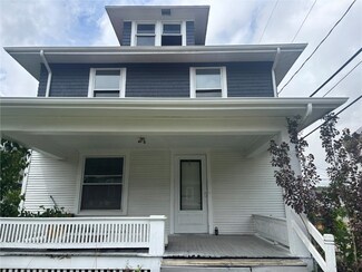 349 17th St SE, Cedar Rapids, IA 52403