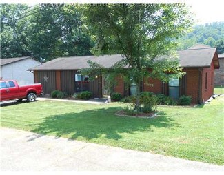 203 Lee St, Poca, WV 25159