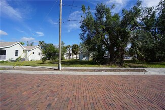 308 Goldstein St, Punta Gorda, FL 33950