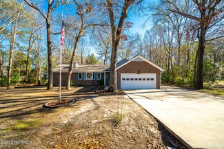 102 Parkwood Ct, New Bern, NC 28562