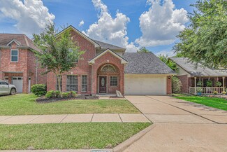 16407 Hidden Gate Ct, Sugar Land, TX 77498