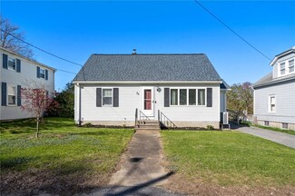 76 Fall St, Woonsocket, RI 02895