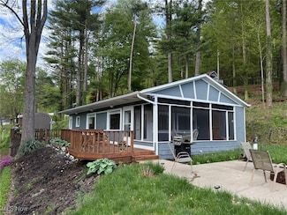 37080 Penrose Ln, Cadiz, OH 43907