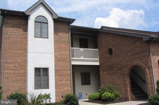 107 Black Oak Dr, Lancaster, PA 17602