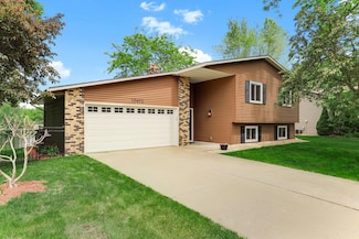 10432 102nd Place N, Maple Grove, MN 55369