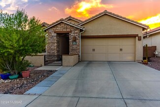13511 N Garlenda Way, Tucson, AZ 85755