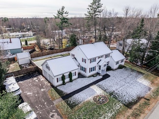 19 Cunningham Ln, Milford, ME 04461