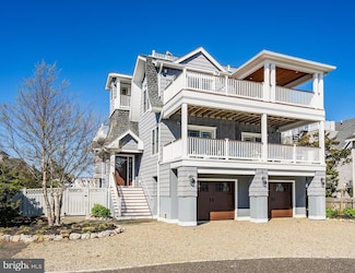 9 W 38th St, Beach Haven, NJ 08008