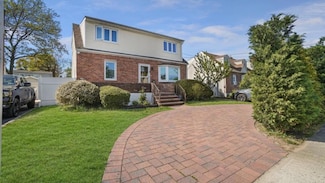1434 Noel Ave, Hewlett, NY 11557