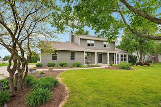 N54W35709 Hill Rd, Oconomowoc, WI 53066