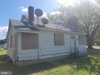 68 Boyce Cir, Montross, VA 22520