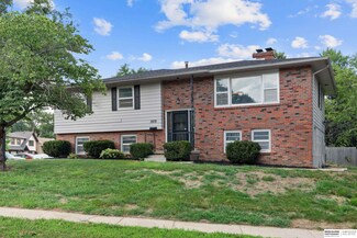 3978 Scott St, Omaha, NE 68112