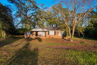 1763 Saint James Rd, Hemingway, SC 29554