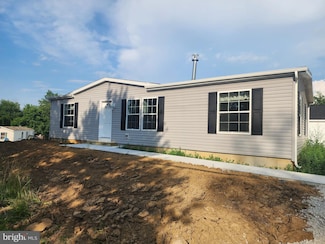 497 Roeder Ln, Sellersville, PA 18960