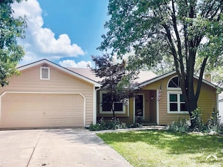 226 Tumbleweed Dr, Lawrence, KS 66049