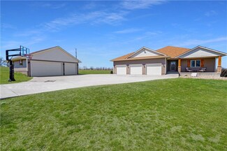 30999 T Ave, Adel, IA 50003