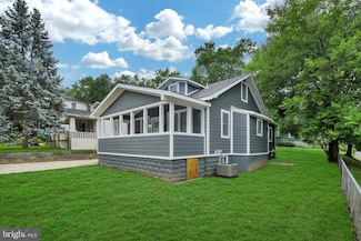 4116 32nd St, Mount Rainier, MD 20712