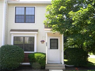 869 Soramill Ln, Columbus, OH 43085