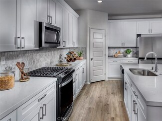 957 Lumia Cir, Redlands, CA 92374