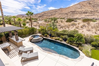 2939 Red Arrow Dr, Las Vegas, NV 89135