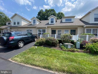 9 Stuart Dr, Norristown, PA 19401