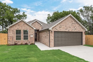 137 Willow Ln, Roanoke, TX 76262