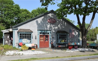 34 Lyme St, Old Lyme, CT 06371
