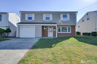 45 Willow St, Carteret, NJ 07008