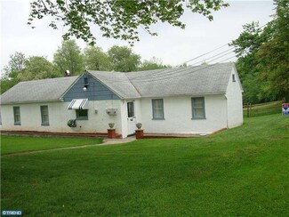 191 Fernwood Rd, Cochranville, PA 19330