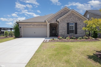 15 Lifestyle Ct, Greer, SC 29650